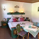 Aparthotel Loiplstüberl 4*