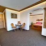Aparthotel Loiplstüberl Bischofswiesen