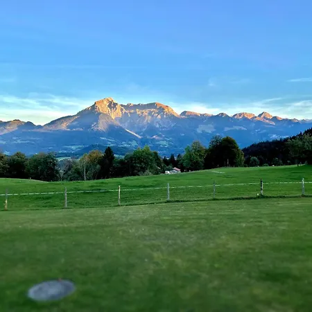 Loiplstueberl Aparthotel 3*