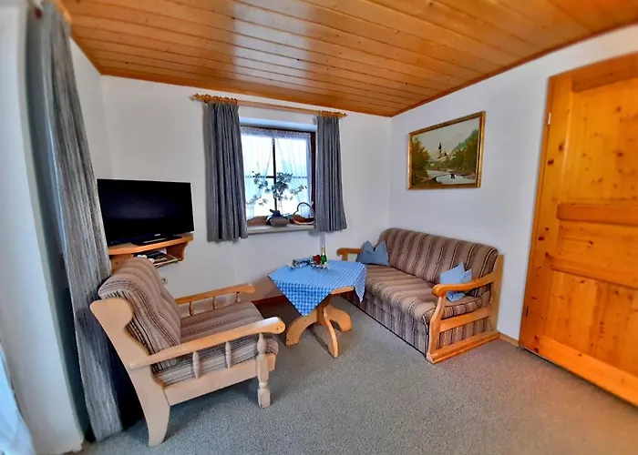 Loiplstüberl Aparthotel 4*