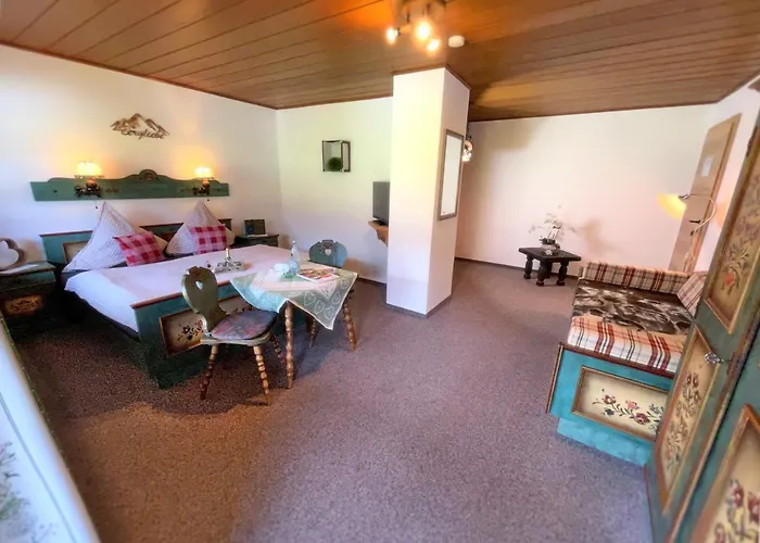 Aparthotel Loiplstüberl 4*