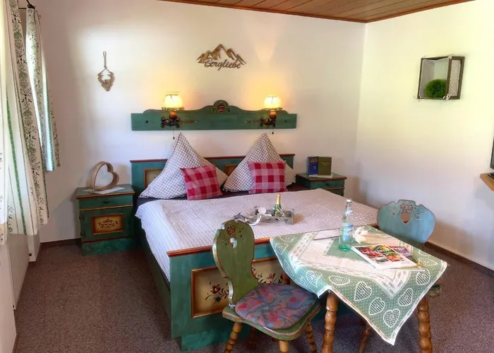 Aparthotel Loiplstüberl 4*