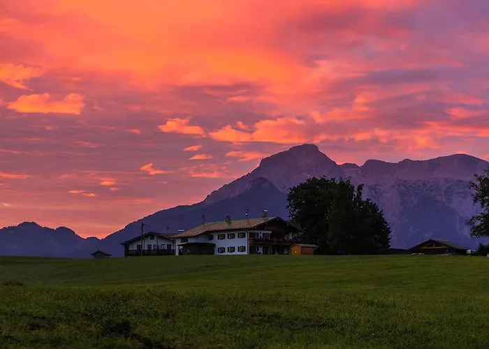 Loiplstüberl Aparthotel 4*